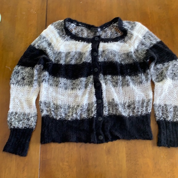 Talula/Aritzia very open knitted cardigan - Picture 1 of 3